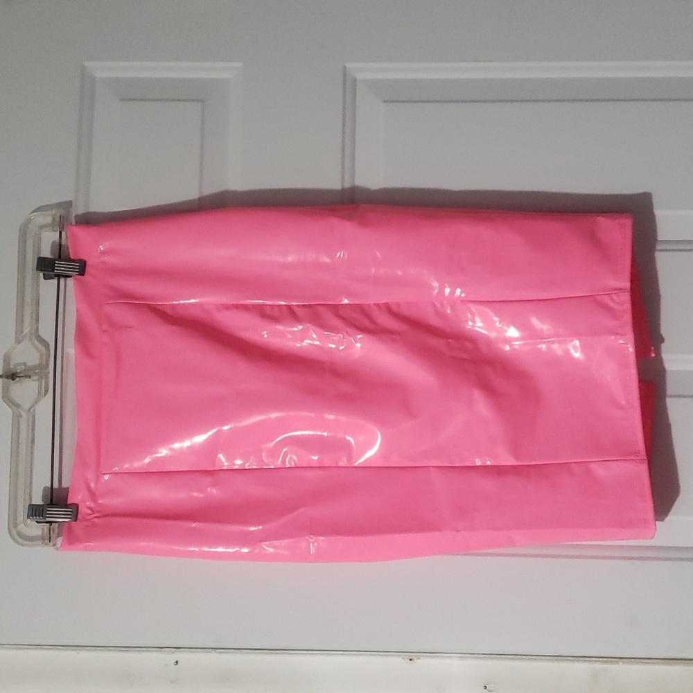 Pink patients look skirt